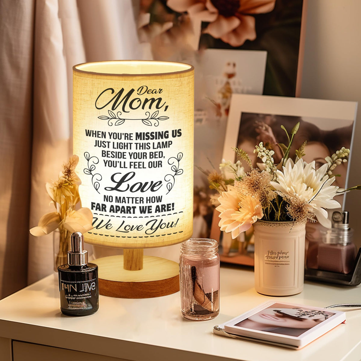WSYEAR Mother's Day gift lamp offers a thoughtful, personal touch.