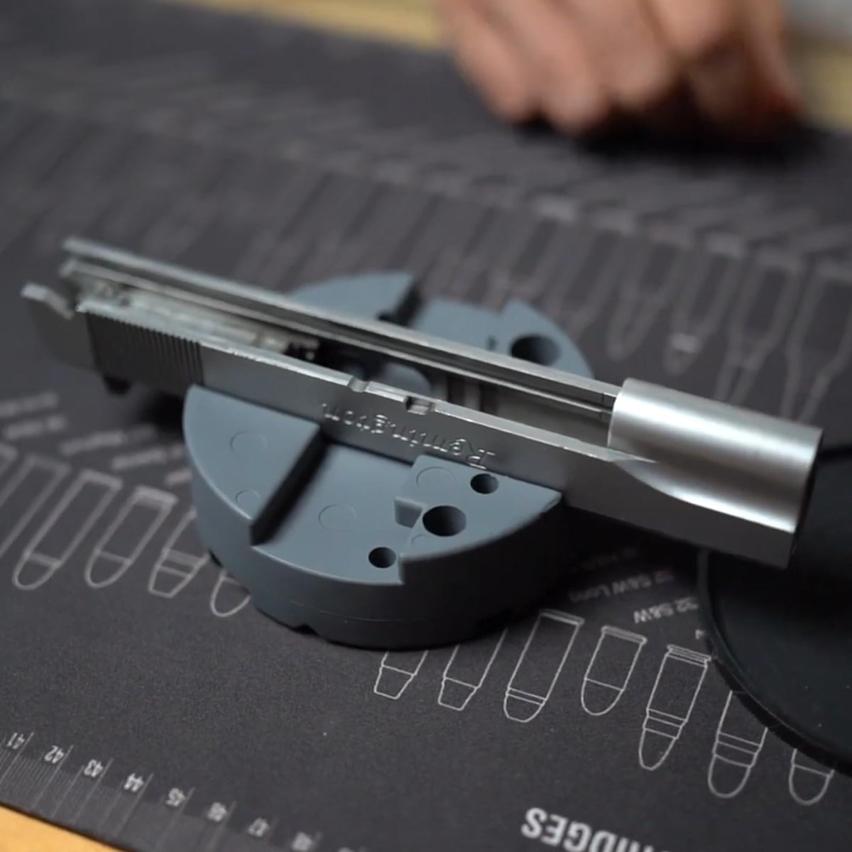 WWIREGEAR two blow boxes help quick tool retrieval
