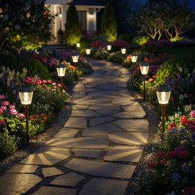 Six-pack set provides balanced lighting for yards