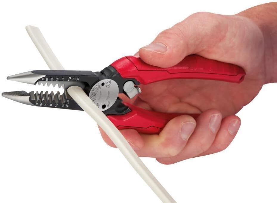 Xokisde curved blade for clean cuts on larger wires