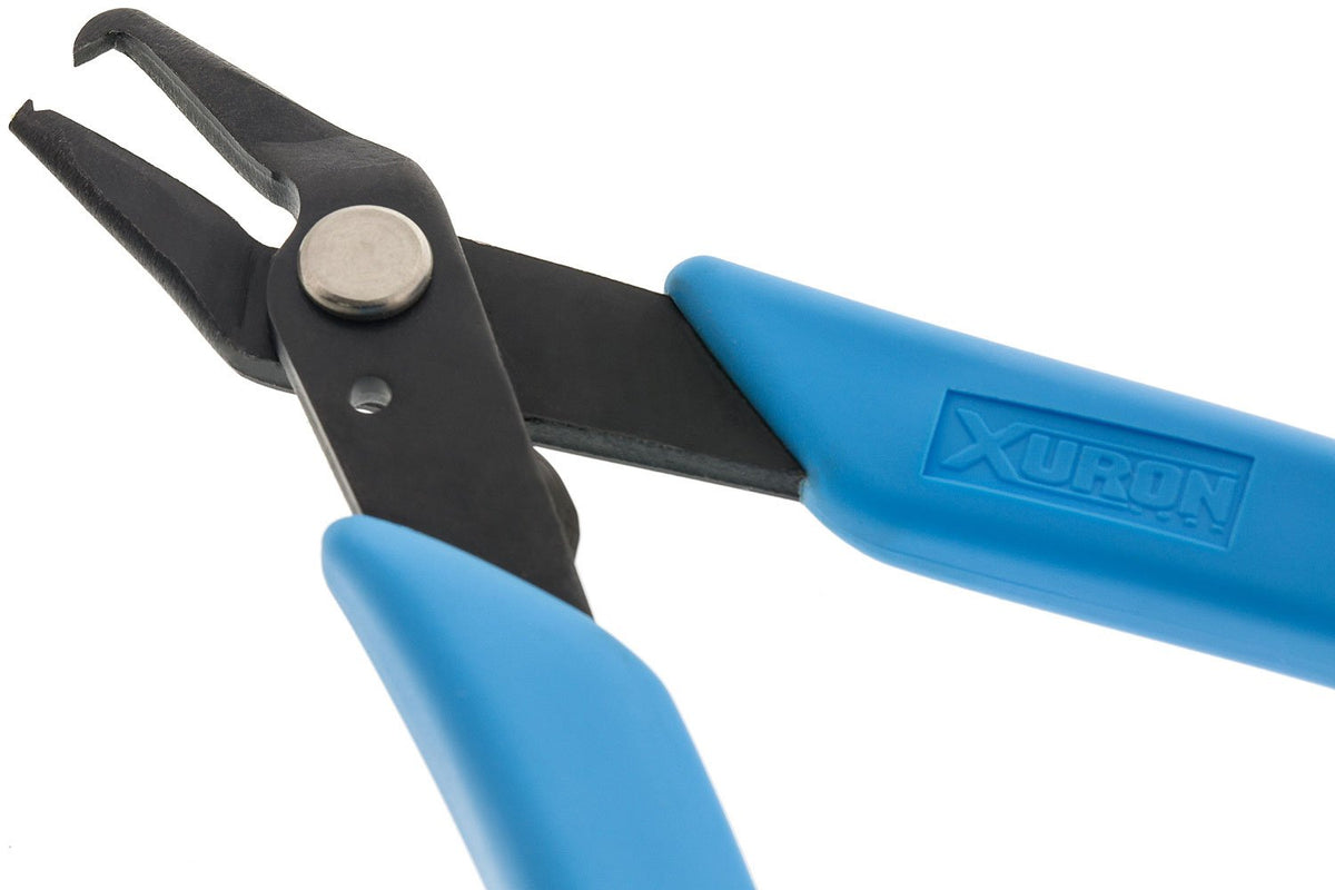Xuron 496 blister-pack packaging keeps the tool organized