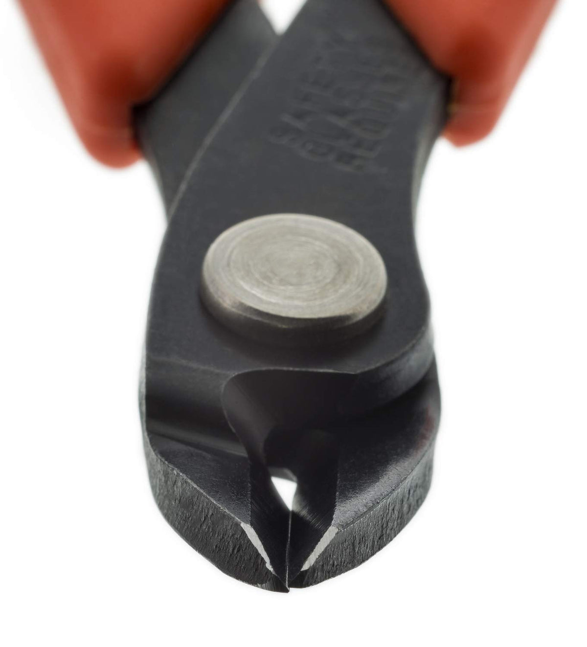 Xuron Maxi-Shear 2175 handles copper wire up to 12 AWG for sturdy projects.