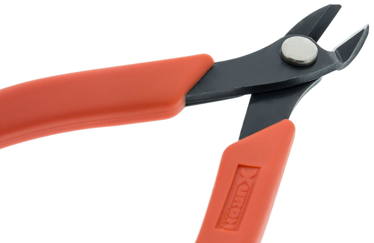 Xuron Maxi-Shear 2175 cutting soft flex wire for delicate bead strings.