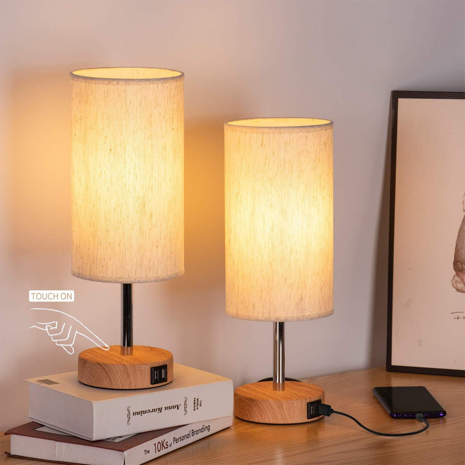 Yarra-Decor bedside lamp with USB port and three-way dimming for versatile lighting