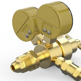 YESWELDER regulator mounted on workbench for MIG/TIG preparation