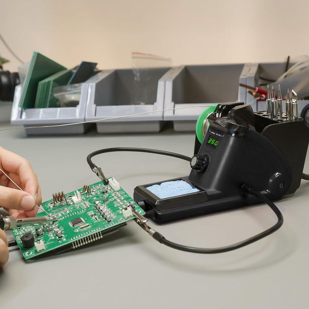 Digital control knob with °C/°F conversion and calibration options.