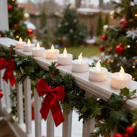 YiWER tea lights emit a warm white glow for weddings and celebrations.