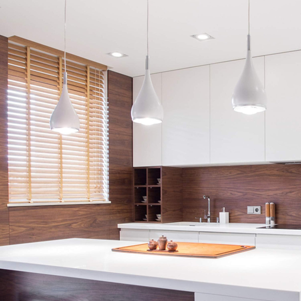 Yochoice energy-saving bulbs cut costs by up to 90 percent