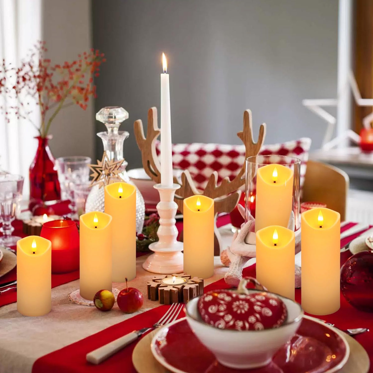 YOROXRG candles in three sizes provide layered centerpiece options