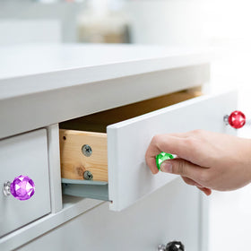 Youyole kitchen cabinet knob offers easy replacement and bright update.