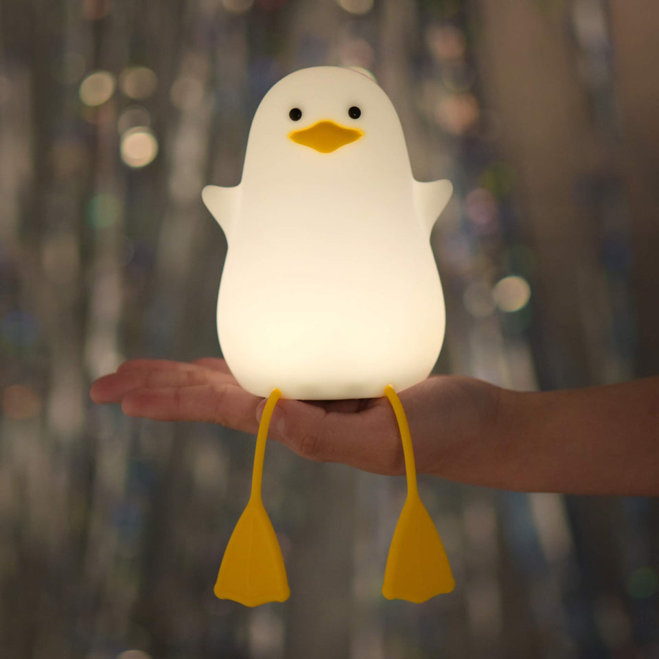YuanDian duck night light on shelf glows softly for kids