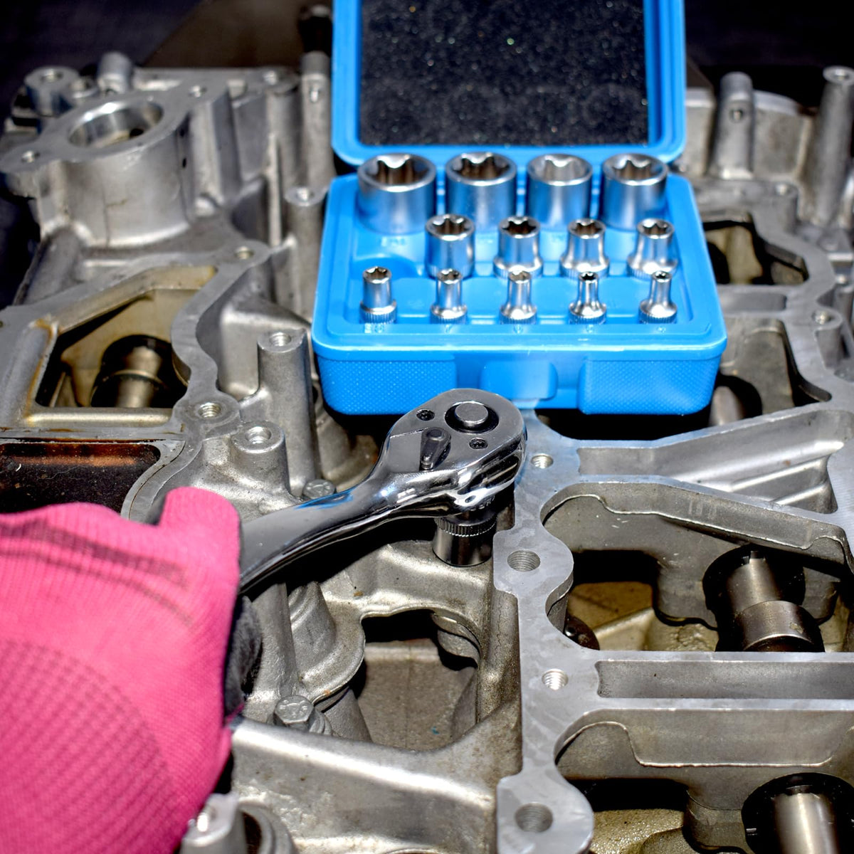Yuesstloo compact case for tool organization and transport