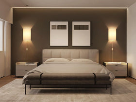 Yunaking wall sconce with UL-certified plug ensures safe, reliable operation