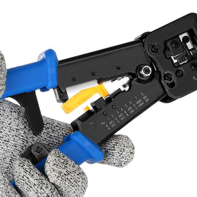 YWNEGWE 20pc pass-through connectors laid out for fast CAT6 setups