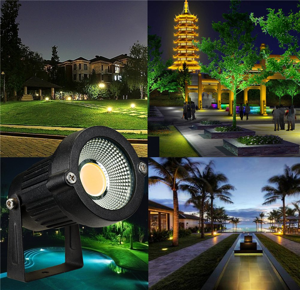 Z Outdoor US plug enables easy plug-and-play setup.