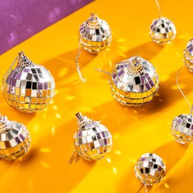 ZAUGONTW 0.79 inch mirror ball adds subtle sparkle to decor.