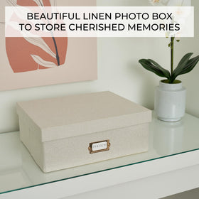 ZICOTO durable linen exterior protects photos with elegant style.