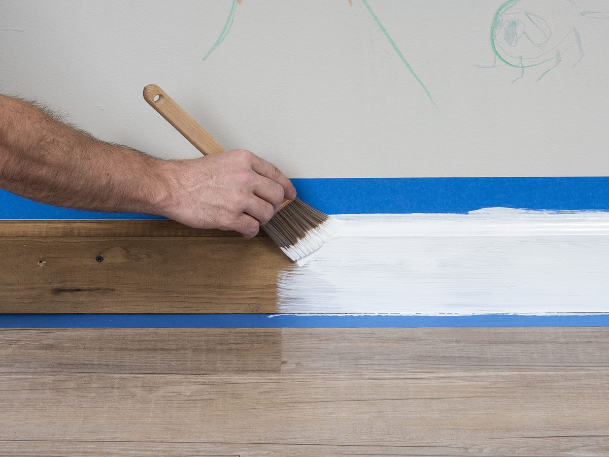 Zinsser 1-2-3 Plus priming surface application demonstrates versatile use.