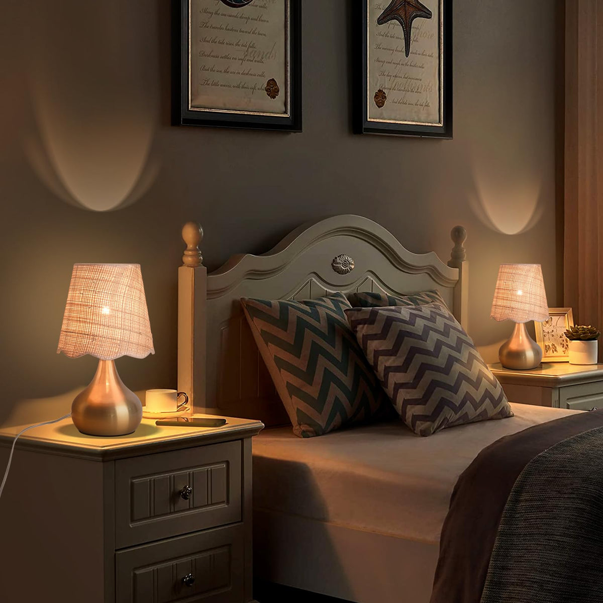 Ziqqeelam lamp suitable for bedrooms, living rooms, and dorms.