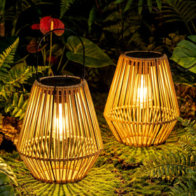 ZUIAOYIBOU solar lantern garden-hanging provides warm ambient light for evenings.