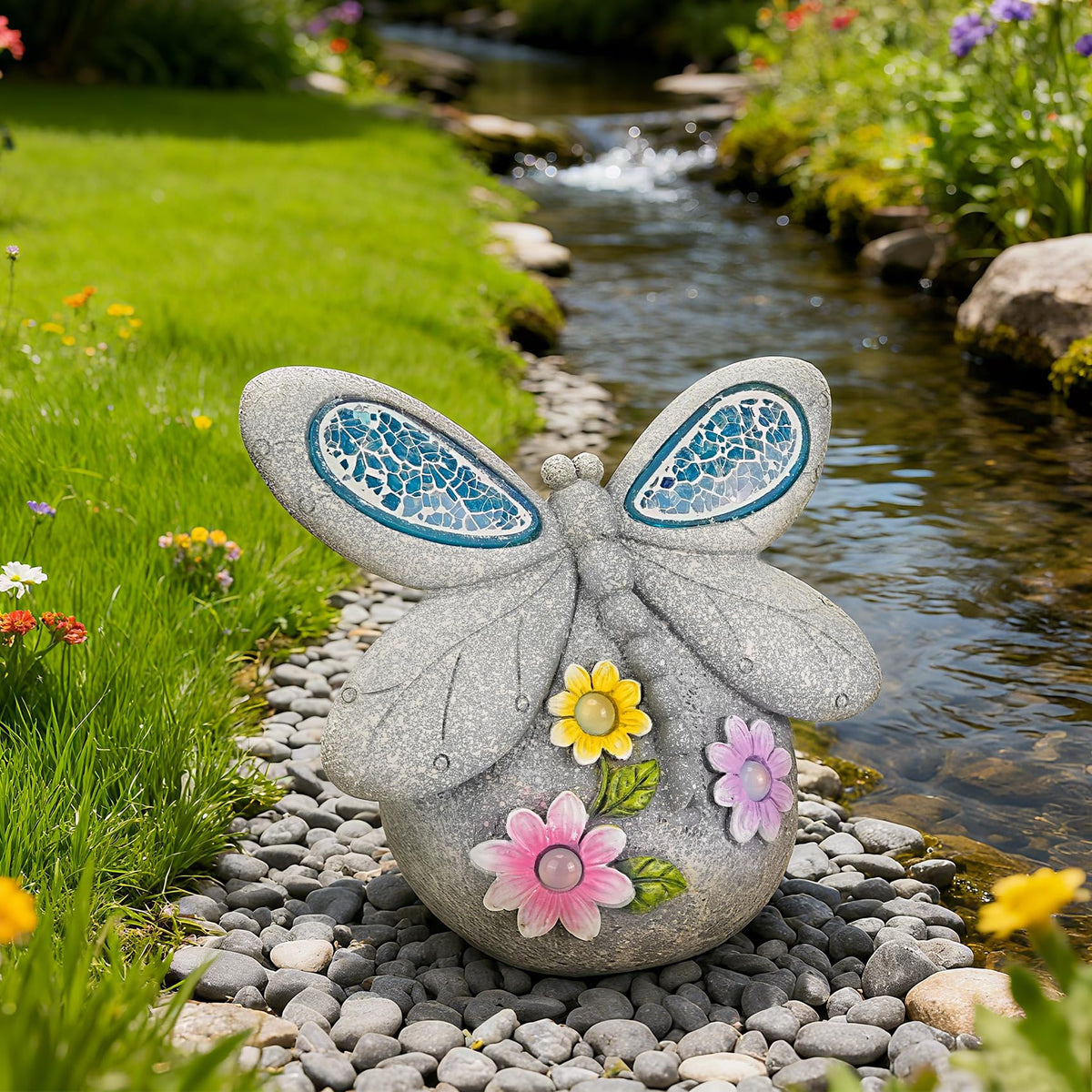 Zuzuzen gift for women: dragonfly statue perfect for housewarmings and celebrations.
